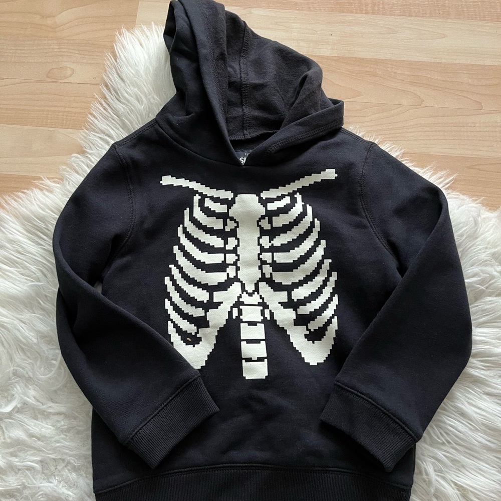 Oshkosh Boys Black Glow in the Dark Skeleton Hoodie 4T
